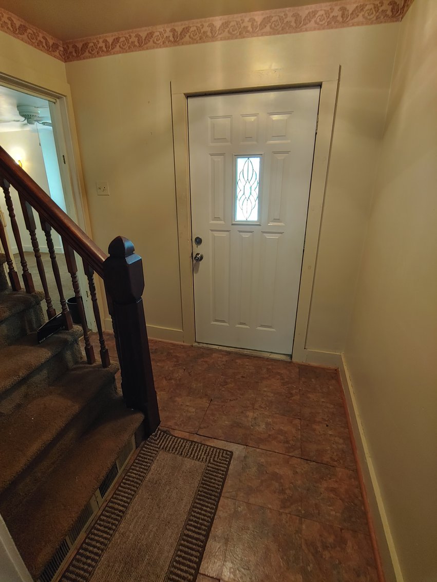 Image for 3 BR 1.5 BA VINYL SIDED HOME  RESIDENTIAL/ OFFICE AREA