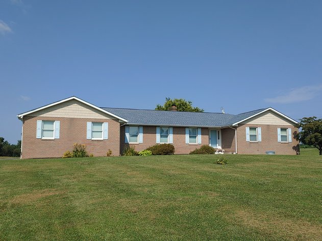 4 BR, 2.5 BA RANCHER W/ ATT. 2 CAR GARAGE MOVE IN CONDITION ON 2.15+/- AC LOT W/ GLASSWARE, ANTIQUES, FURNITURE & MORE