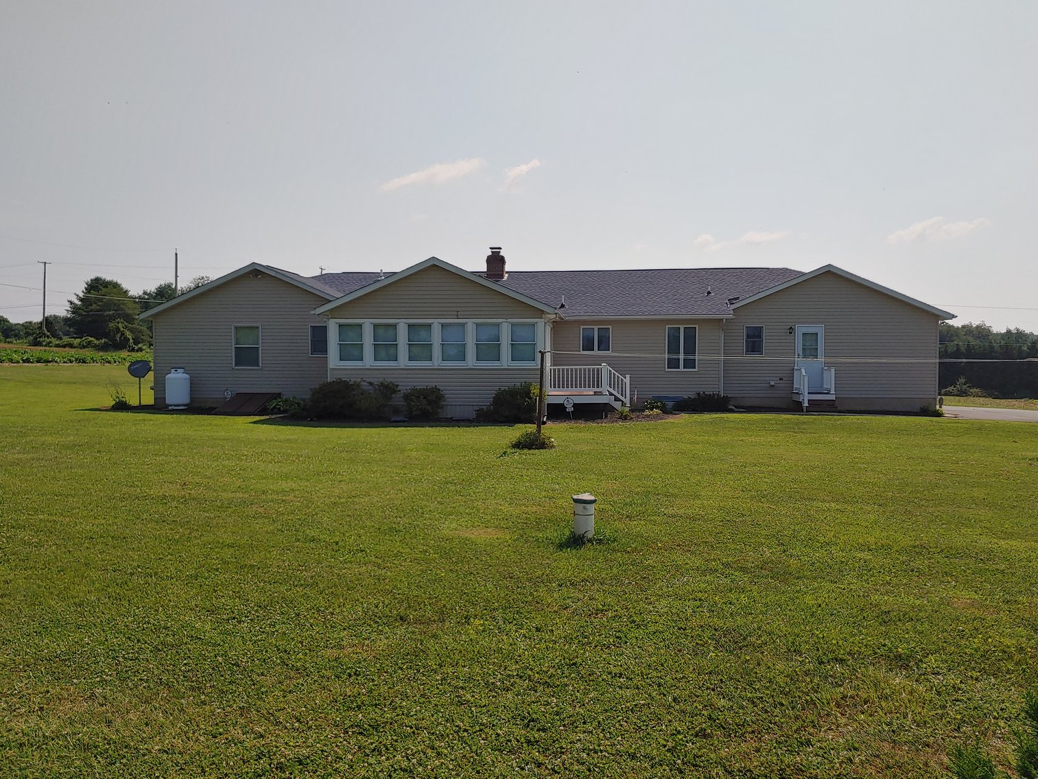 Image for 4 BR, 2.5 BA RANCHER W/ ATT. 2 CAR GARAGE MOVE IN CONDITION ON 2.15+/- AC LOT W/ GLASSWARE, ANTIQUES, FURNITURE & MORE