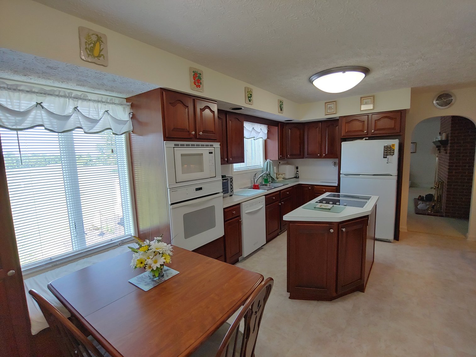 Image for 4 BR, 2.5 BA RANCHER W/ ATT. 2 CAR GARAGE MOVE IN CONDITION ON 2.15+/- AC LOT W/ GLASSWARE, ANTIQUES, FURNITURE & MORE