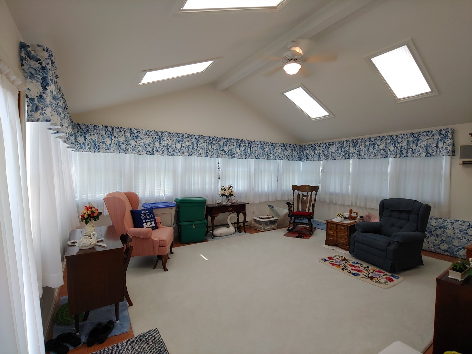 Image for 4 BR, 2.5 BA RANCHER W/ ATT. 2 CAR GARAGE MOVE IN CONDITION ON 2.15+/- AC LOT W/ GLASSWARE, ANTIQUES, FURNITURE & MORE