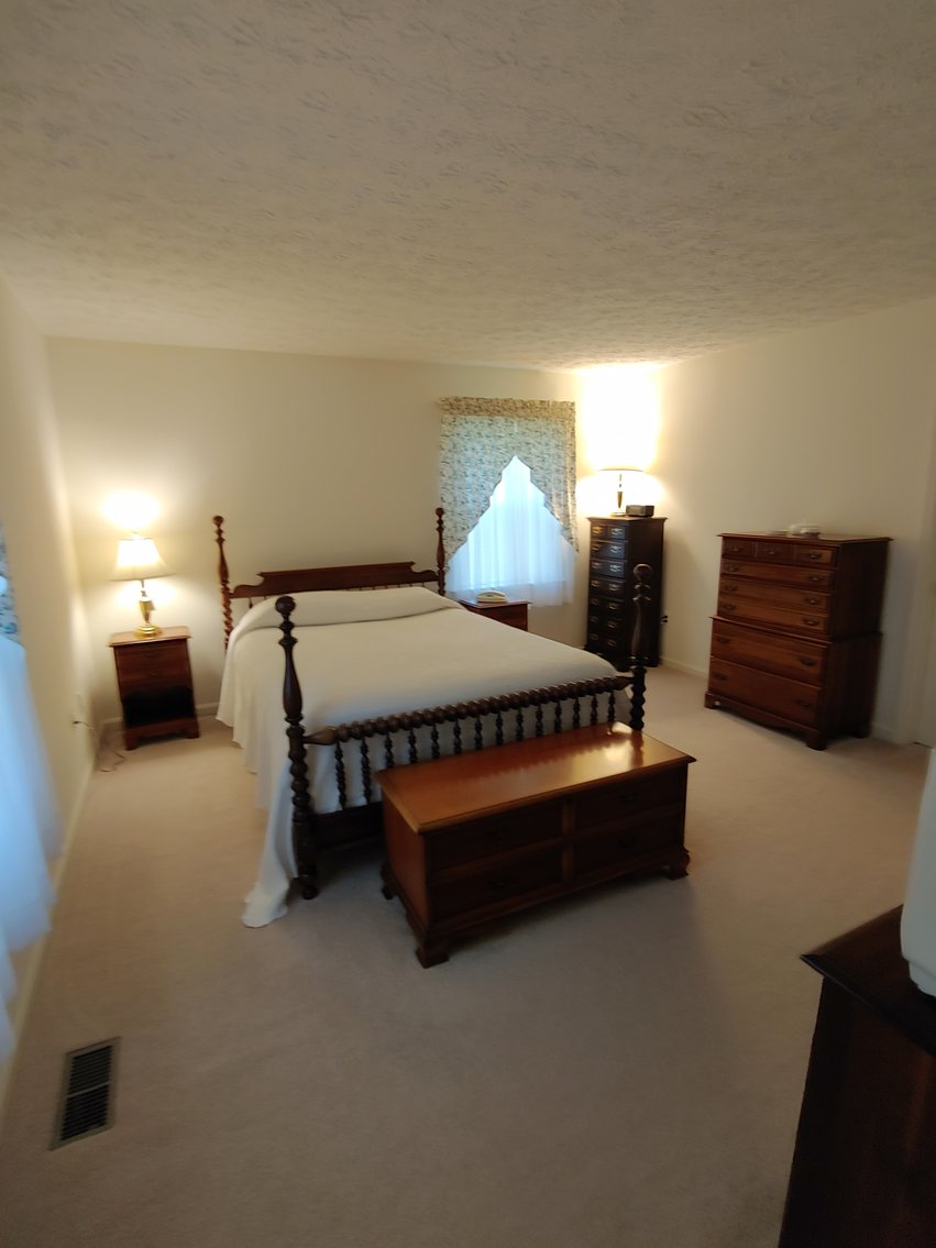 Image for 4 BR, 2.5 BA RANCHER W/ ATT. 2 CAR GARAGE MOVE IN CONDITION ON 2.15+/- AC LOT W/ GLASSWARE, ANTIQUES, FURNITURE & MORE