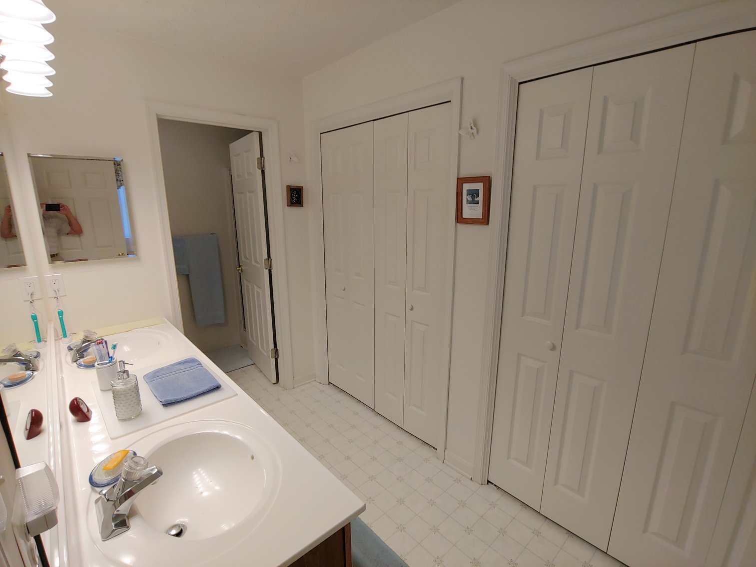 Image for 4 BR, 2.5 BA RANCHER W/ ATT. 2 CAR GARAGE MOVE IN CONDITION ON 2.15+/- AC LOT W/ GLASSWARE, ANTIQUES, FURNITURE & MORE