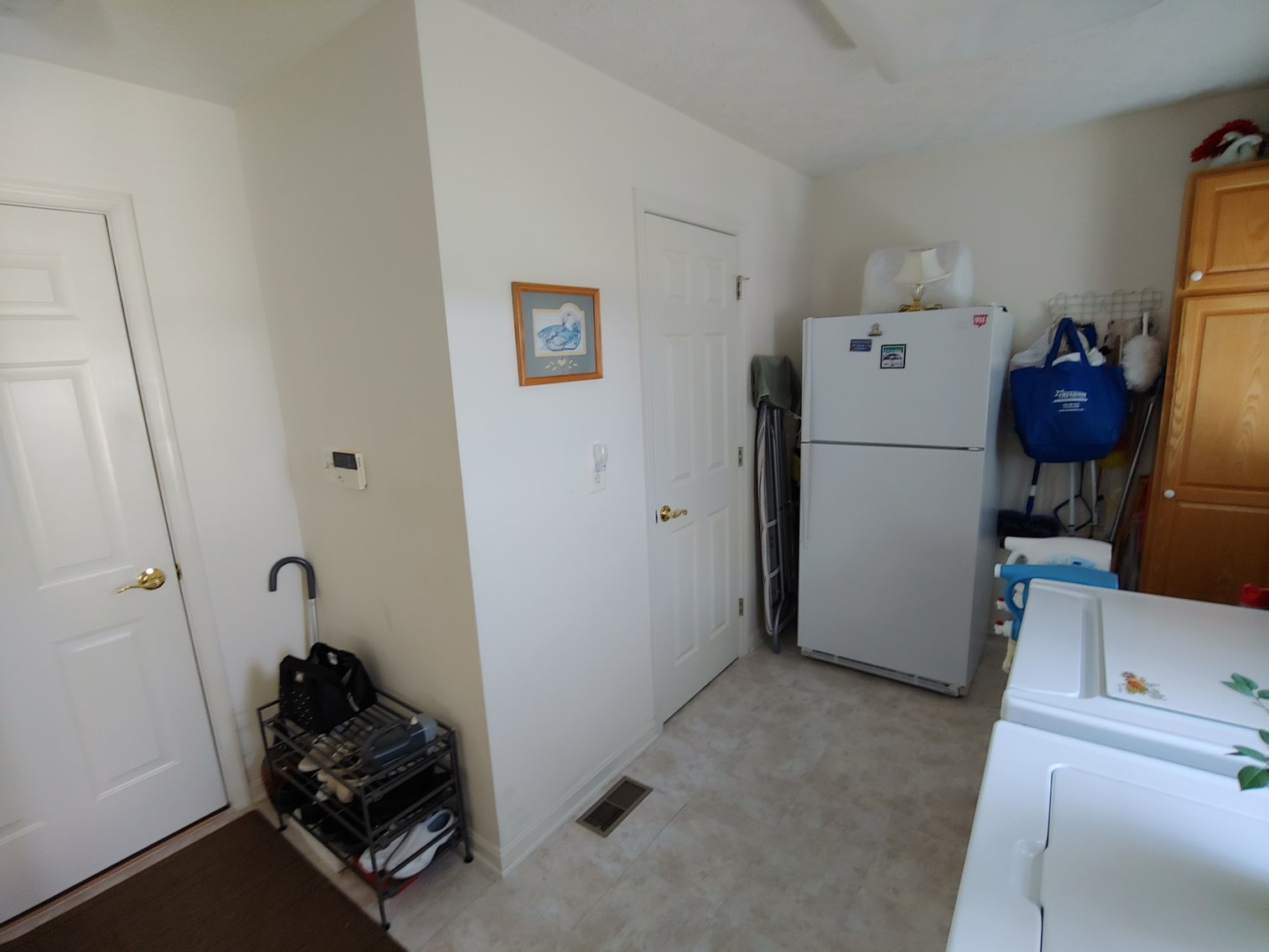 Image for 4 BR, 2.5 BA RANCHER W/ ATT. 2 CAR GARAGE MOVE IN CONDITION ON 2.15+/- AC LOT W/ GLASSWARE, ANTIQUES, FURNITURE & MORE