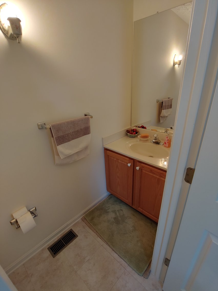 Image for 4 BR, 2.5 BA RANCHER W/ ATT. 2 CAR GARAGE MOVE IN CONDITION ON 2.15+/- AC LOT W/ GLASSWARE, ANTIQUES, FURNITURE & MORE