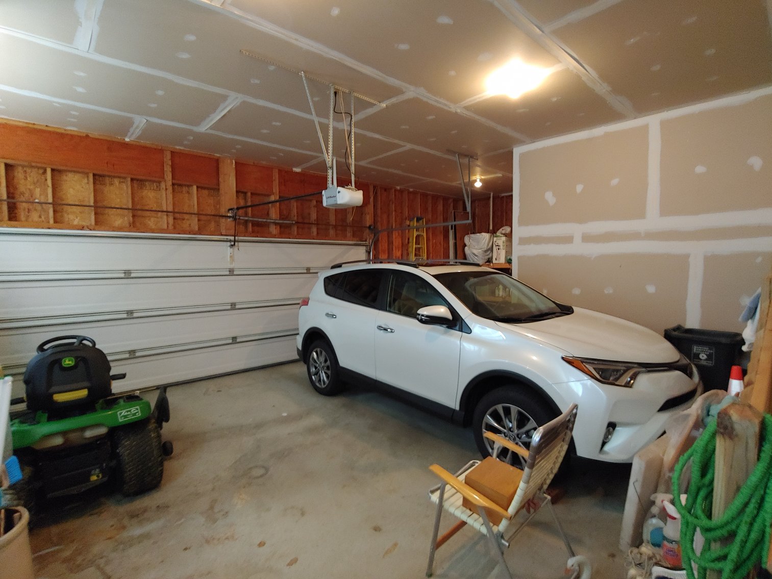 Image for 4 BR, 2.5 BA RANCHER W/ ATT. 2 CAR GARAGE MOVE IN CONDITION ON 2.15+/- AC LOT W/ GLASSWARE, ANTIQUES, FURNITURE & MORE