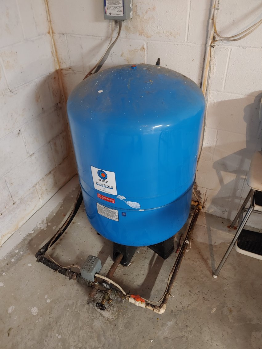 Image for 4 BR, 2.5 BA RANCHER W/ ATT. 2 CAR GARAGE MOVE IN CONDITION ON 2.15+/- AC LOT W/ GLASSWARE, ANTIQUES, FURNITURE & MORE