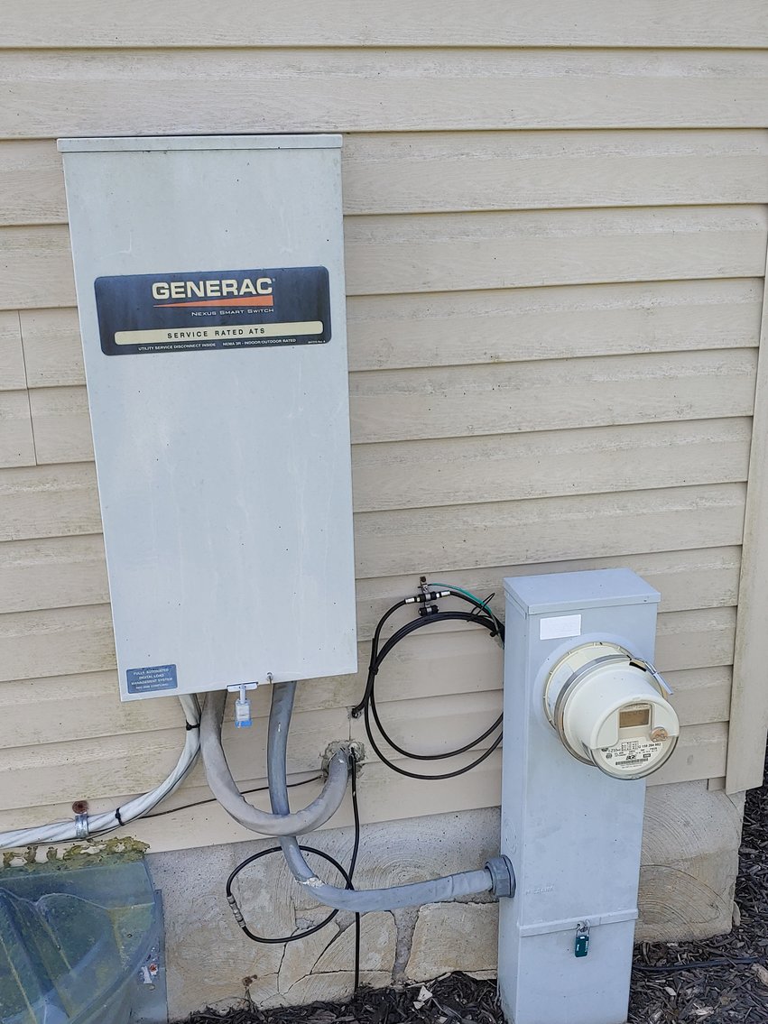 Image for 4 BR, 2.5 BA RANCHER W/ ATT. 2 CAR GARAGE MOVE IN CONDITION ON 2.15+/- AC LOT W/ GLASSWARE, ANTIQUES, FURNITURE & MORE