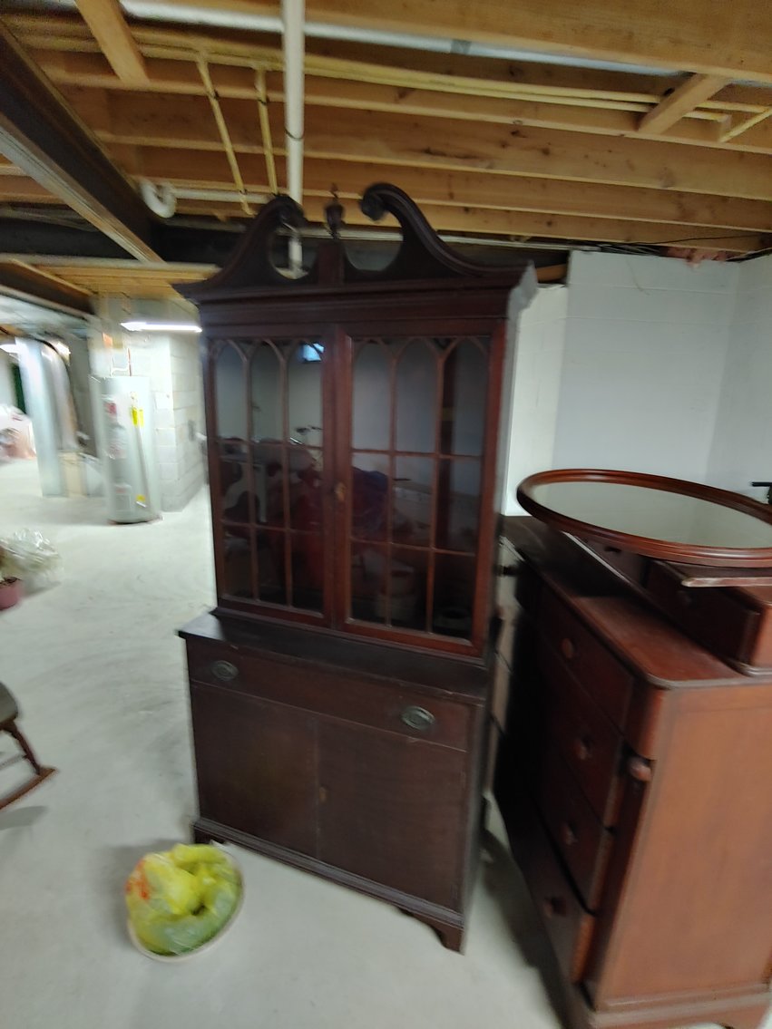 Image for 4 BR, 2.5 BA RANCHER W/ ATT. 2 CAR GARAGE MOVE IN CONDITION ON 2.15+/- AC LOT W/ GLASSWARE, ANTIQUES, FURNITURE & MORE