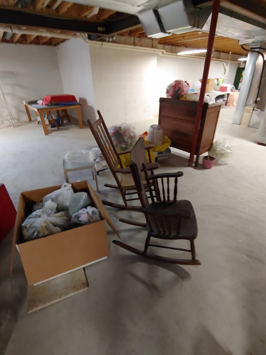 Image for 4 BR, 2.5 BA RANCHER W/ ATT. 2 CAR GARAGE MOVE IN CONDITION ON 2.15+/- AC LOT W/ GLASSWARE, ANTIQUES, FURNITURE & MORE