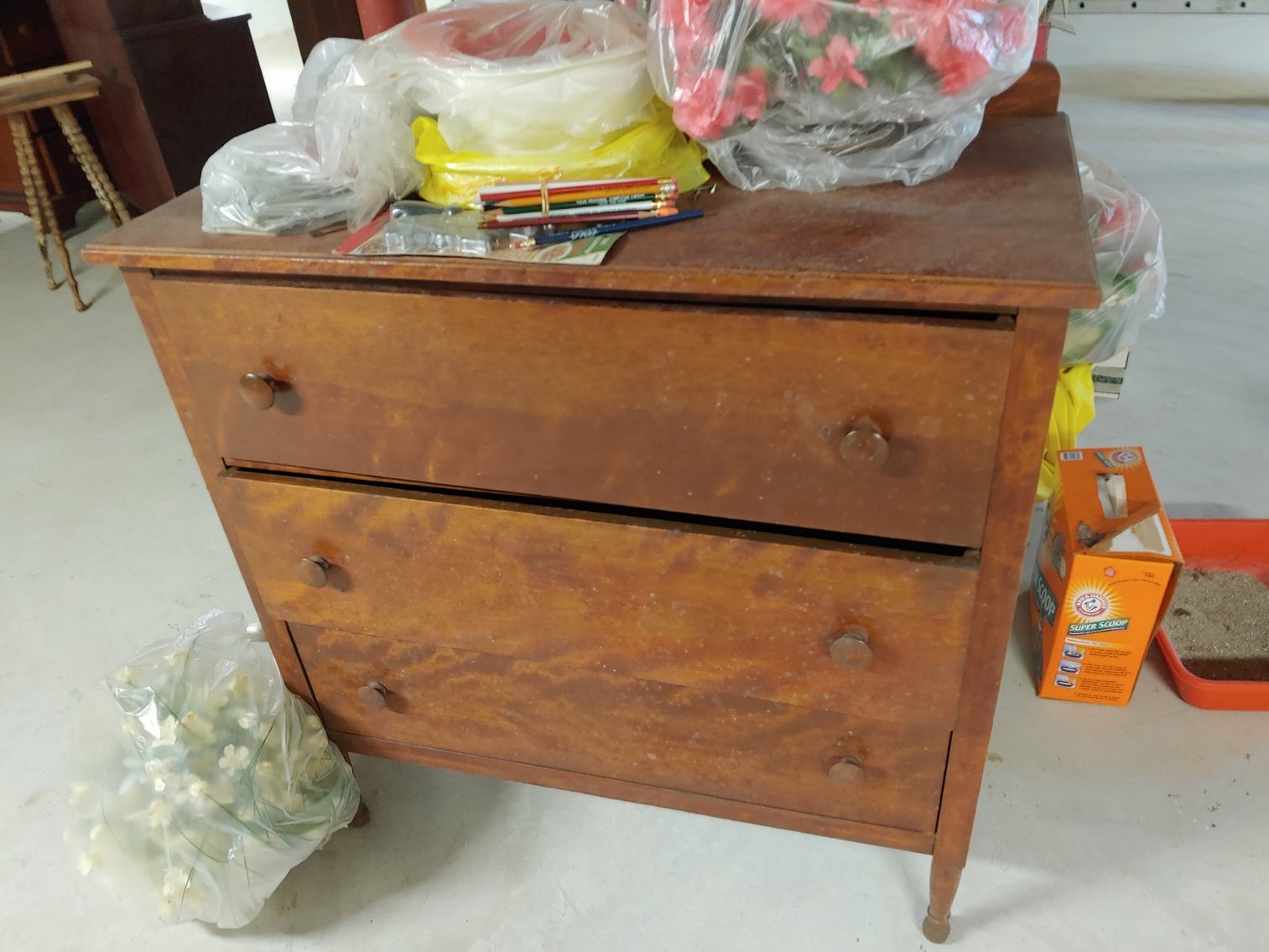 Image for 4 BR, 2.5 BA RANCHER W/ ATT. 2 CAR GARAGE MOVE IN CONDITION ON 2.15+/- AC LOT W/ GLASSWARE, ANTIQUES, FURNITURE & MORE