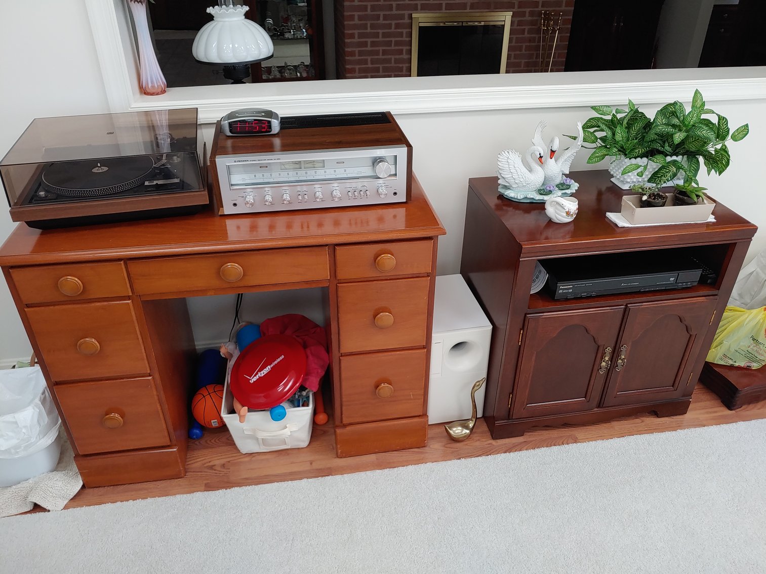 Image for 4 BR, 2.5 BA RANCHER W/ ATT. 2 CAR GARAGE MOVE IN CONDITION ON 2.15+/- AC LOT W/ GLASSWARE, ANTIQUES, FURNITURE & MORE