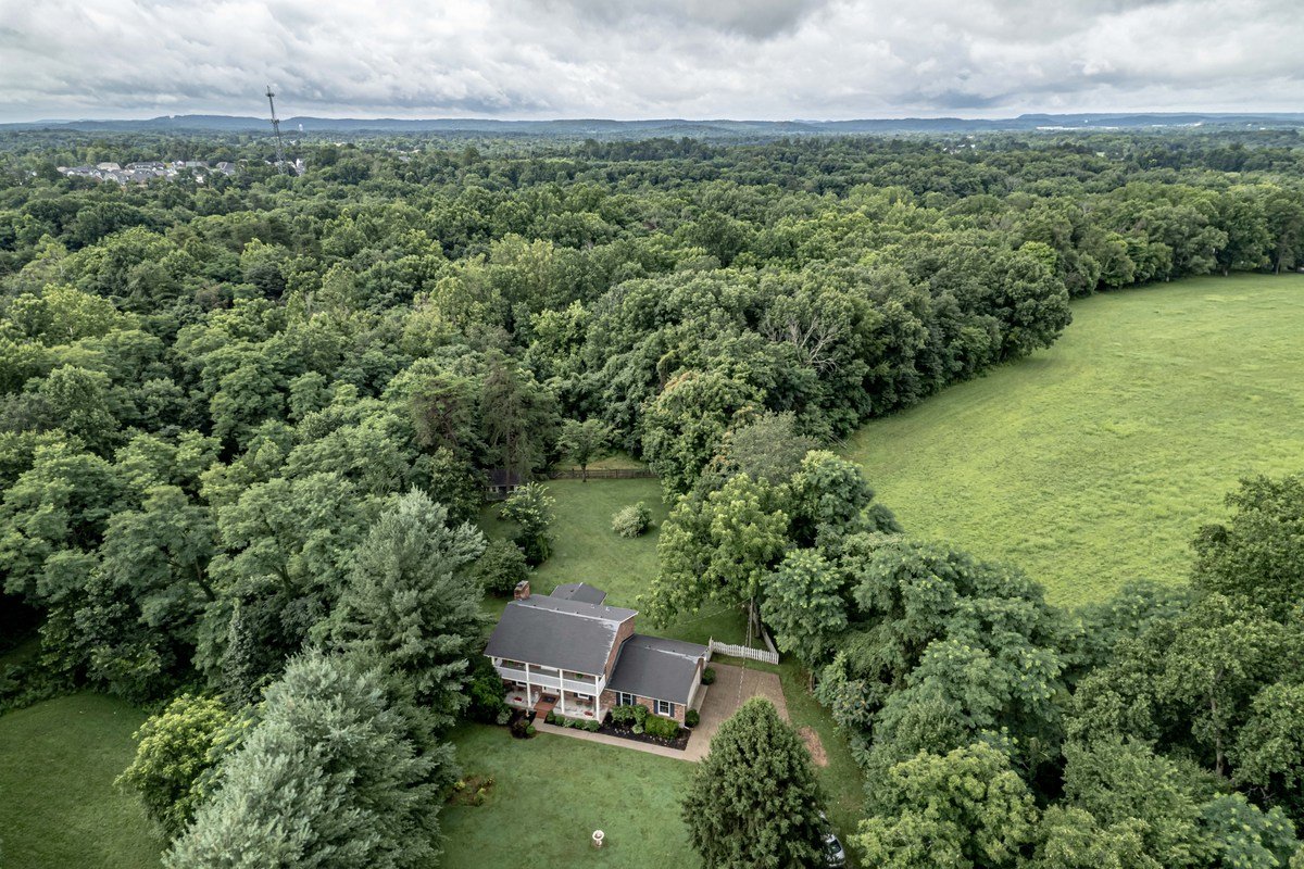 Image for Real Estate Auction in Mt. Washington/Shepherdsville