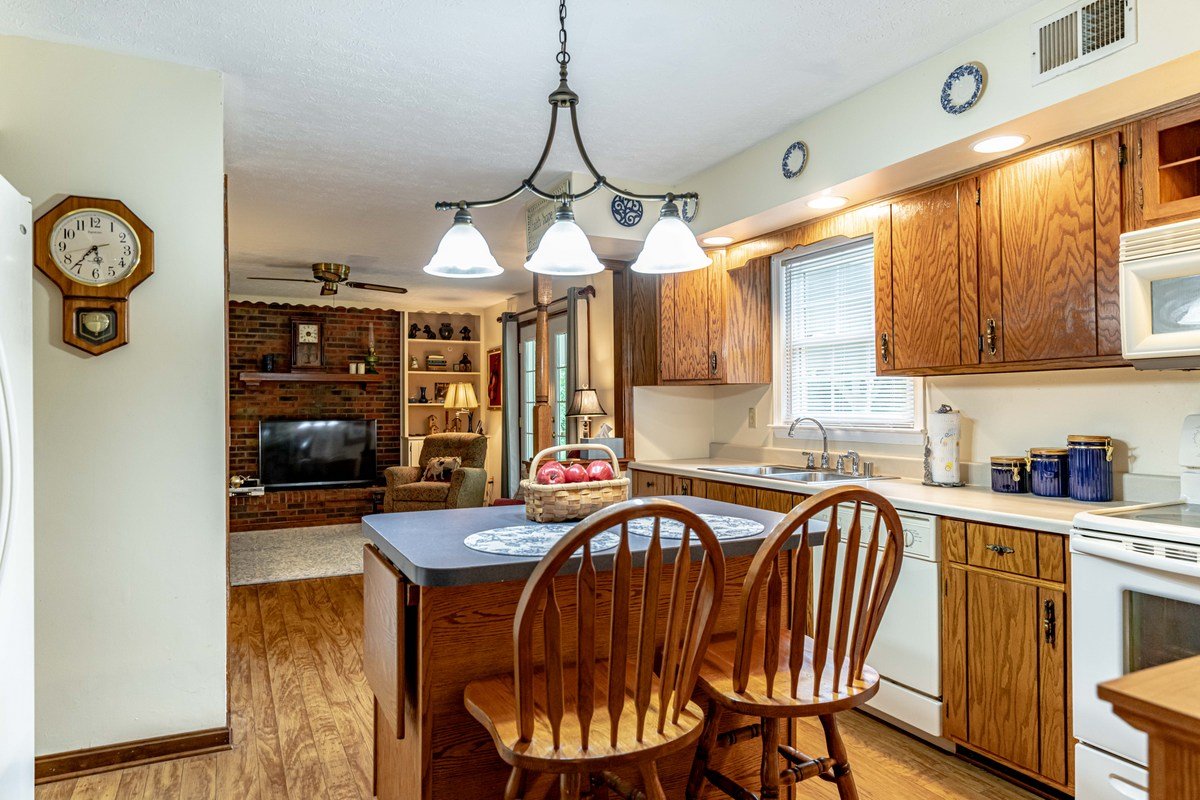 Image for Real Estate Auction in Mt. Washington/Shepherdsville