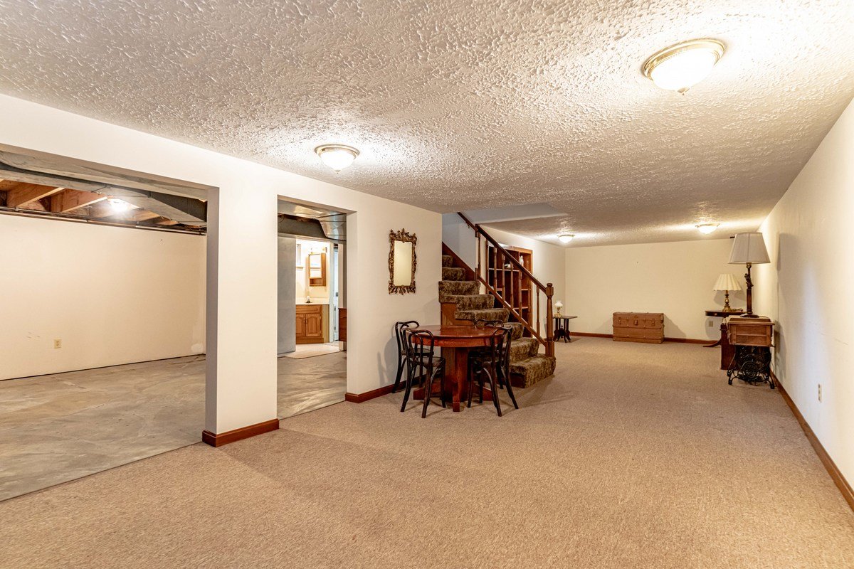 Image for Real Estate Auction in Mt. Washington/Shepherdsville