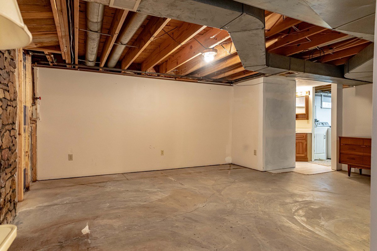 Image for Real Estate Auction in Mt. Washington/Shepherdsville