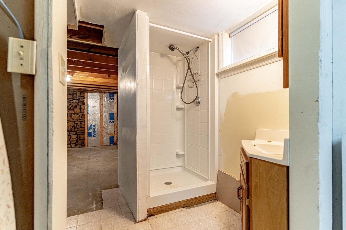 Image for Real Estate Auction in Mt. Washington/Shepherdsville