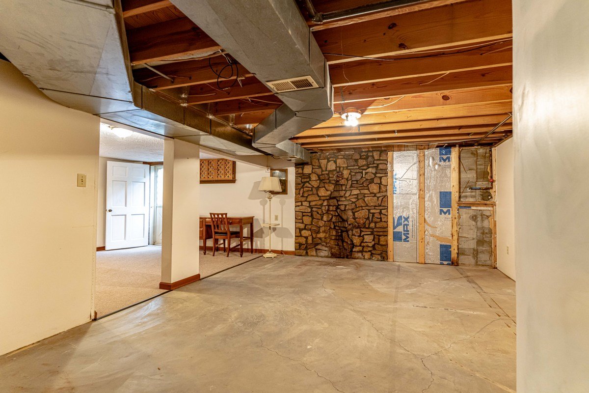 Image for Real Estate Auction in Mt. Washington/Shepherdsville