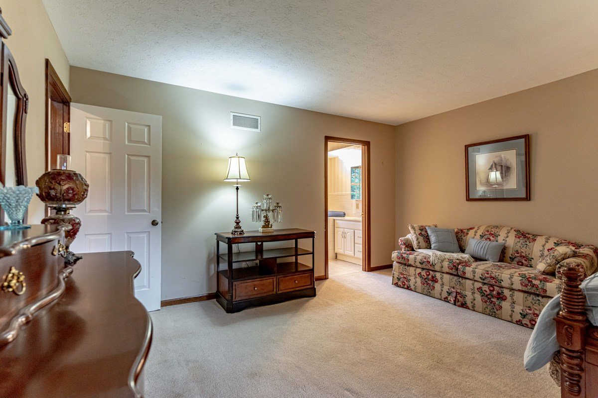 Image for Real Estate Auction in Mt. Washington/Shepherdsville