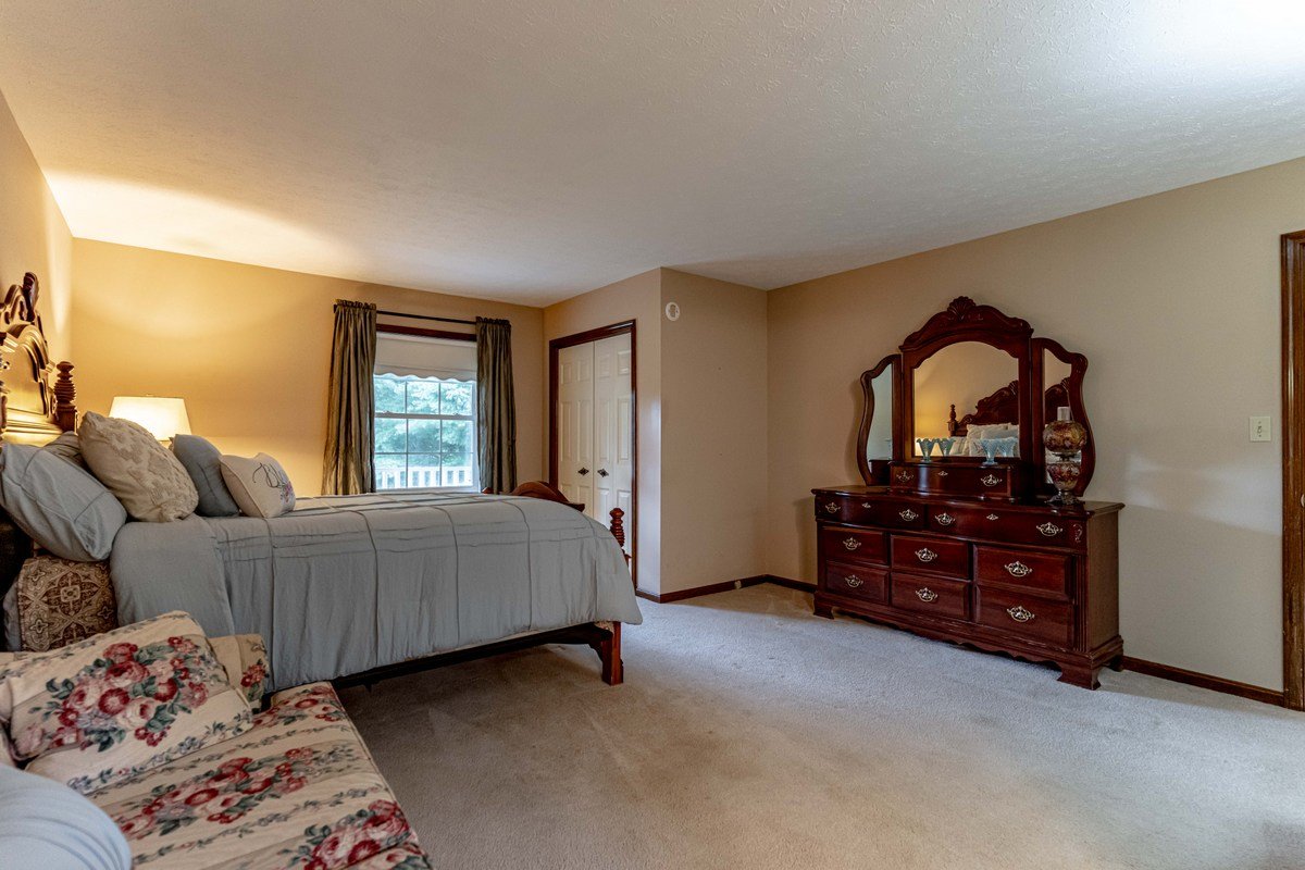 Image for Real Estate Auction in Mt. Washington/Shepherdsville