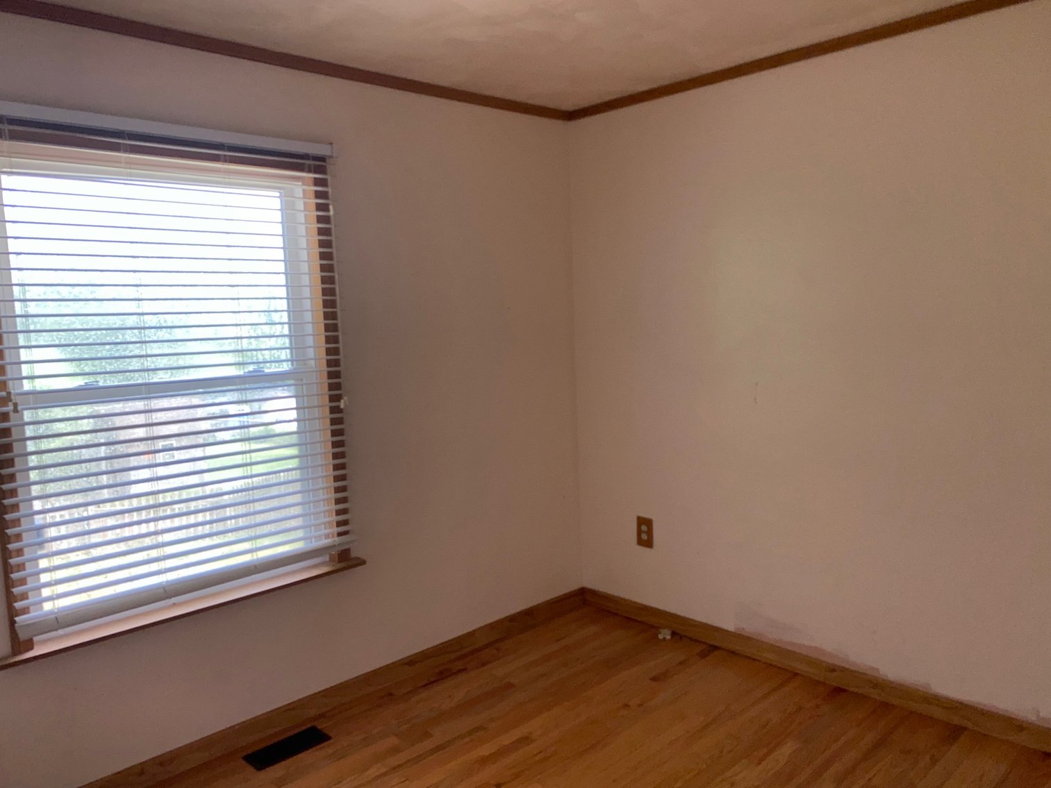 Image for SOLD $90,750 - Spacious Tri-Level 4 Bedroom