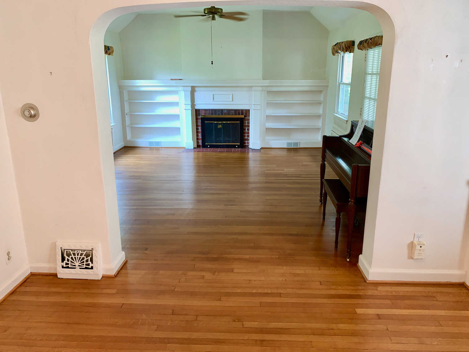 Image for 3 BR/2 BA Home in Alexandria, VA--Minutes from Reagan National Airport, Pentagon, DC, Amazon & More!!