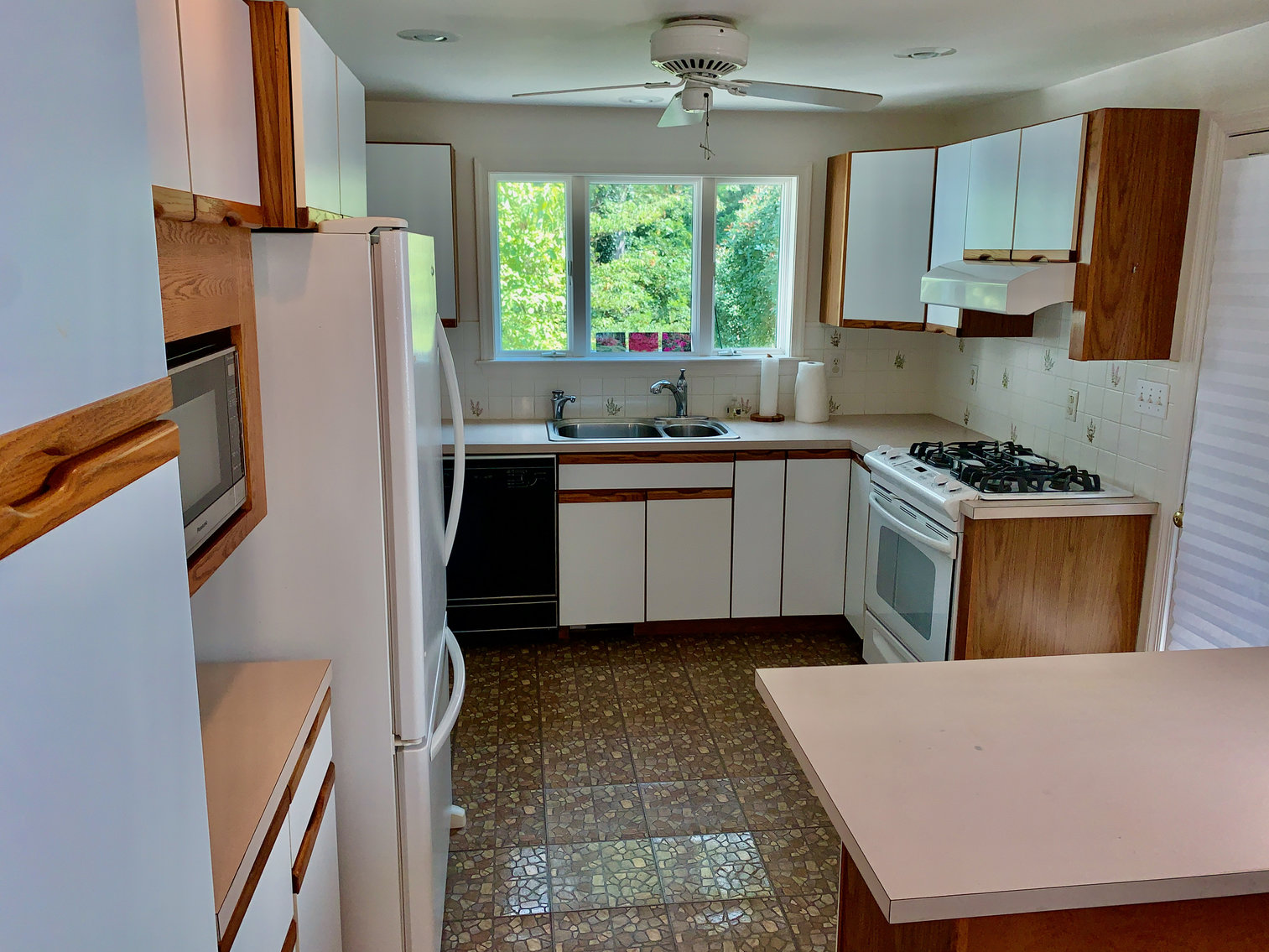Image for 3 BR/2 BA Home in Alexandria, VA--Minutes from Reagan National Airport, Pentagon, DC, Amazon & More!!