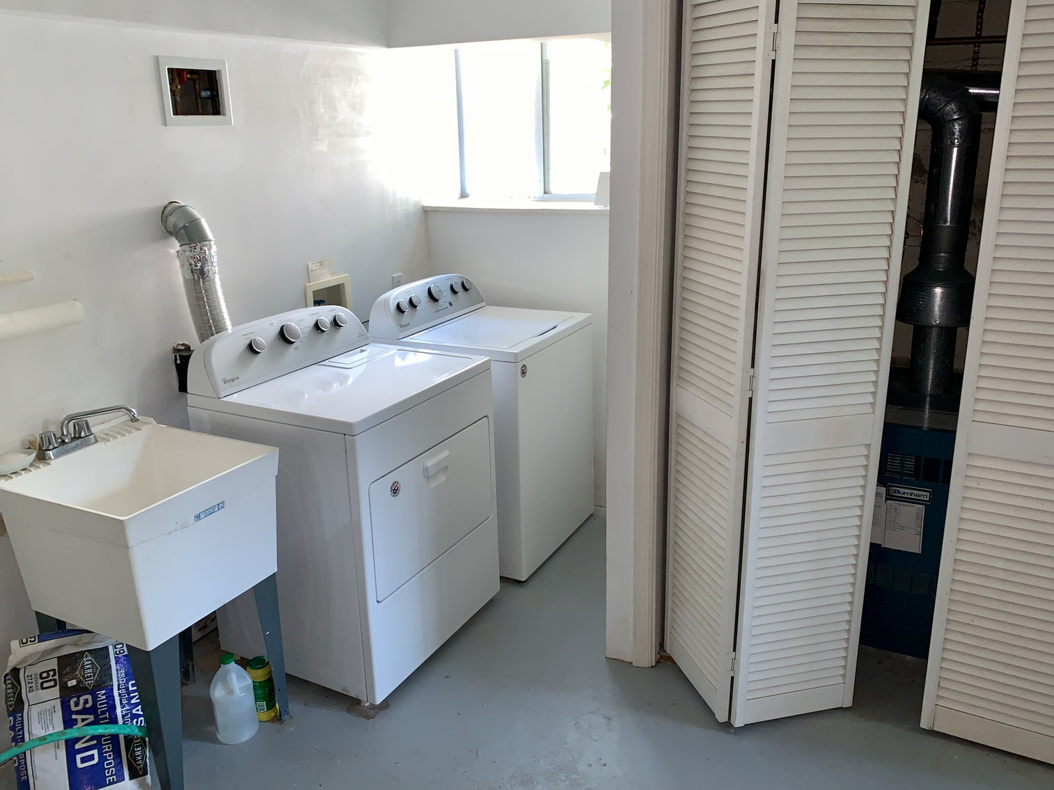 Image for 3 BR/2 BA Home in Alexandria, VA--Minutes from Reagan National Airport, Pentagon, DC, Amazon & More!!