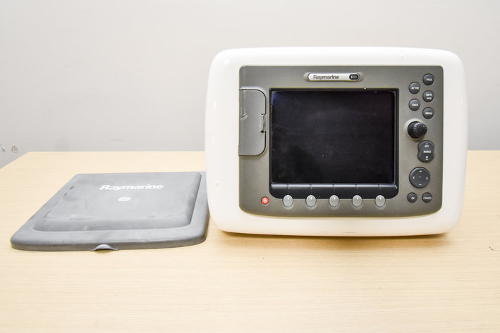 Image for MJK0642 Raymarine E80 Display Chart Plotter