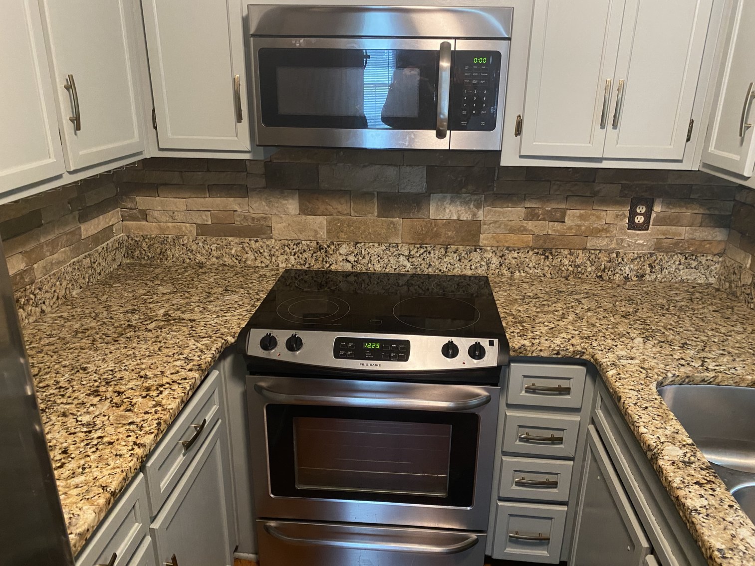 Image for RECENTLY UPDATED - 3 BR/2.5 BA Colonial Home - Located on Cul-de-Sac - Wythe Heights Subdivision - 3613 Fairfax Dr., Hampton, VA 23661