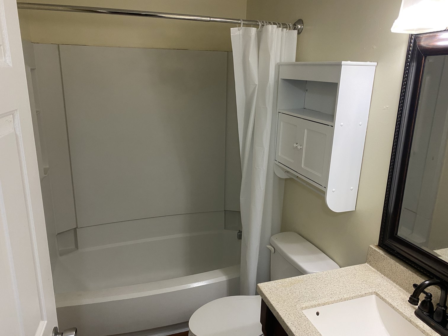 Image for RECENTLY UPDATED - 3 BR/2.5 BA Colonial Home - Located on Cul-de-Sac - Wythe Heights Subdivision - 3613 Fairfax Dr., Hampton, VA 23661