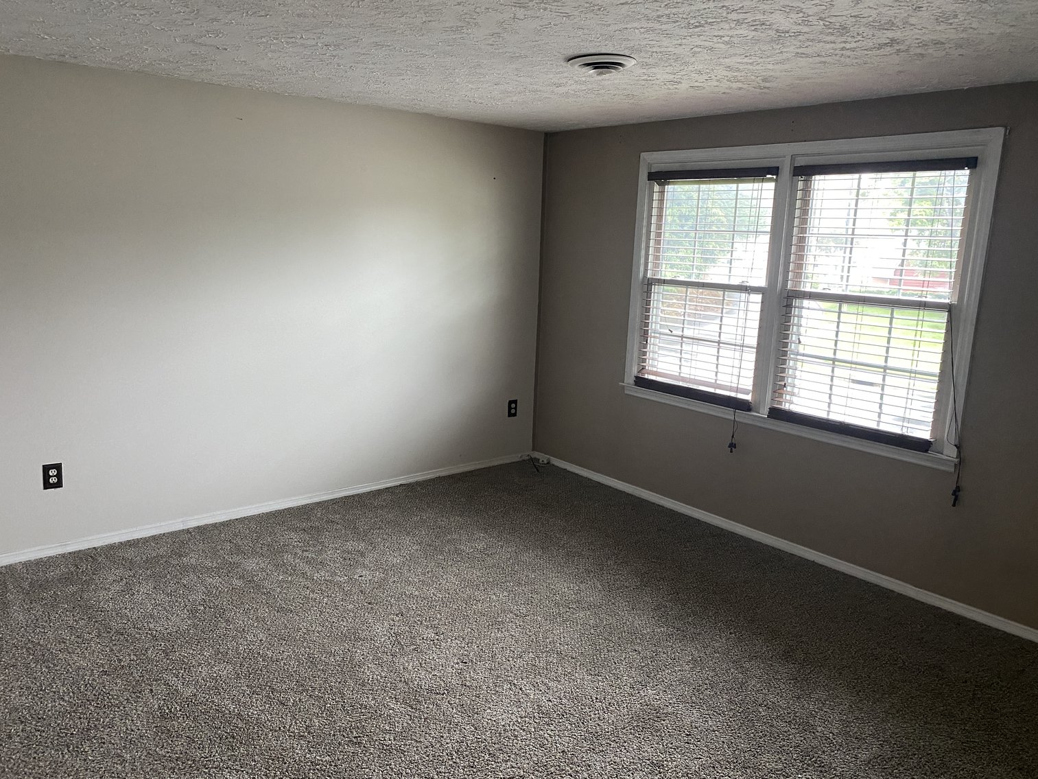 Image for RECENTLY UPDATED - 3 BR/2.5 BA Colonial Home - Located on Cul-de-Sac - Wythe Heights Subdivision - 3613 Fairfax Dr., Hampton, VA 23661