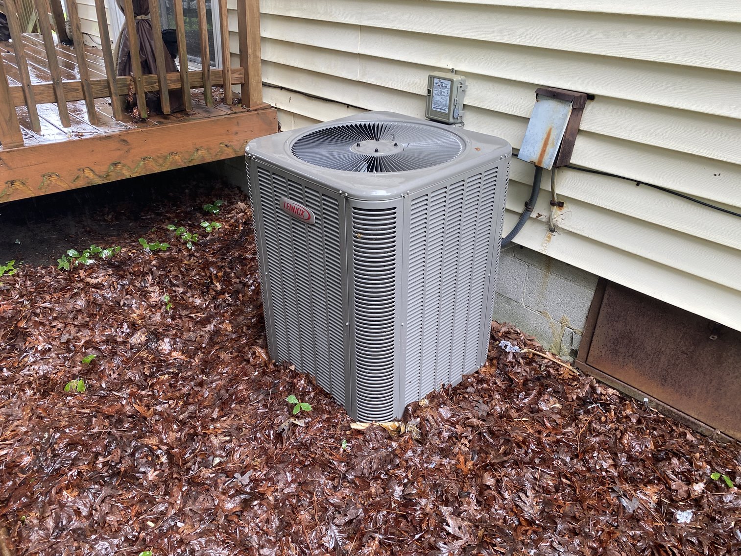 Image for RECENTLY UPDATED - 3 BR/2.5 BA Colonial Home - Located on Cul-de-Sac - Wythe Heights Subdivision - 3613 Fairfax Dr., Hampton, VA 23661