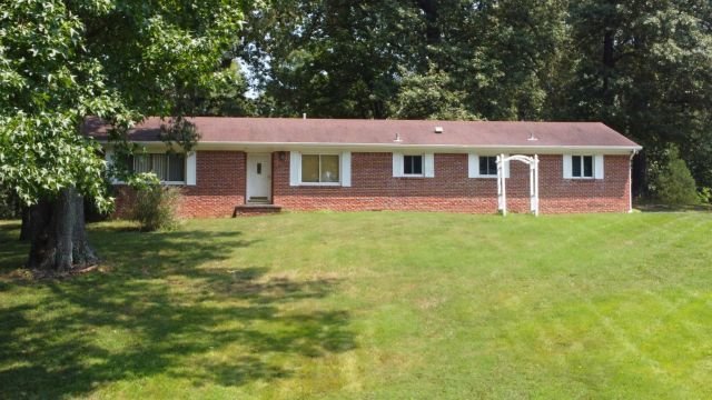 Image for ABSOLUTE LIVING ESTATE AUCTION