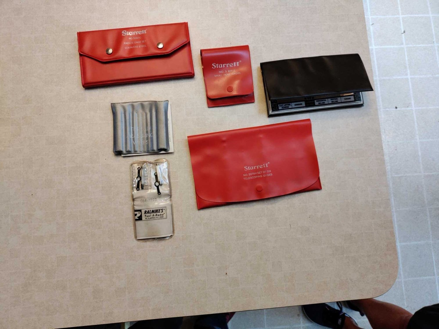 Image for Hand Tools, Clocks, Kitchen Items, Calipers, Decor, Exercise Equipment, Furniture, Power Tools, Lawn Mower, Ladders - Online Estate Auction