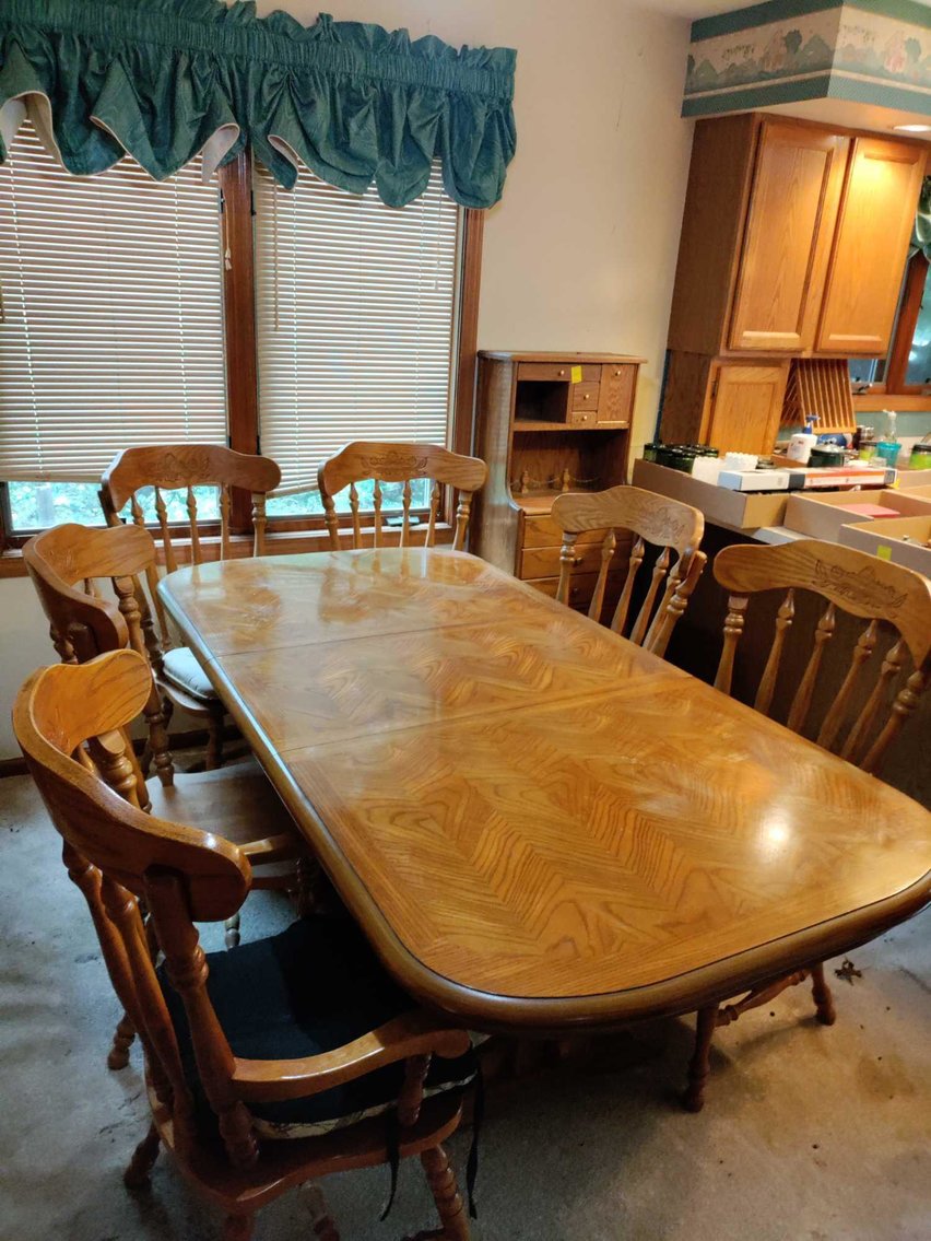 Image for Hand Tools, Clocks, Kitchen Items, Calipers, Decor, Exercise Equipment, Furniture, Power Tools, Lawn Mower, Ladders - Online Estate Auction