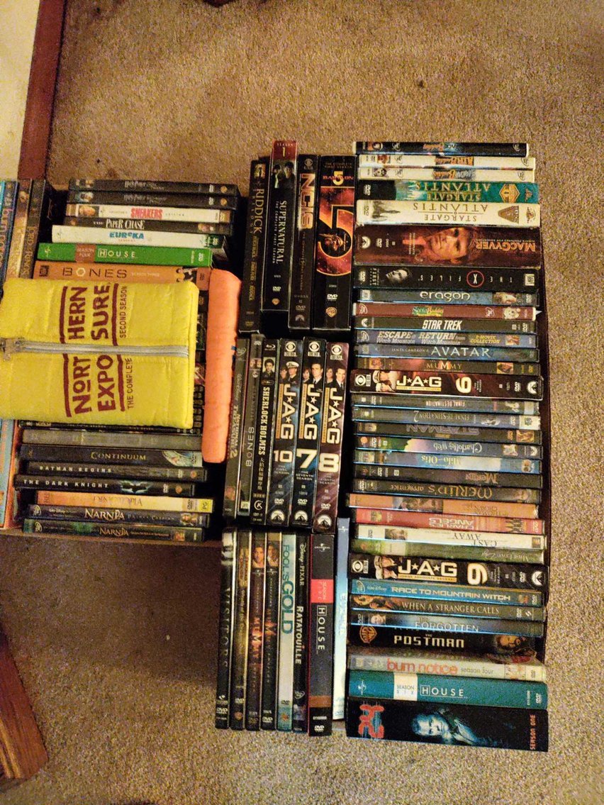 Image for Hand Tools, Clocks, Kitchen Items, Calipers, Decor, Exercise Equipment, Furniture, Power Tools, Lawn Mower, Ladders - Online Estate Auction