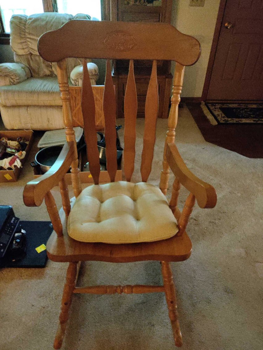 Image for Hand Tools, Clocks, Kitchen Items, Calipers, Decor, Exercise Equipment, Furniture, Power Tools, Lawn Mower, Ladders - Online Estate Auction