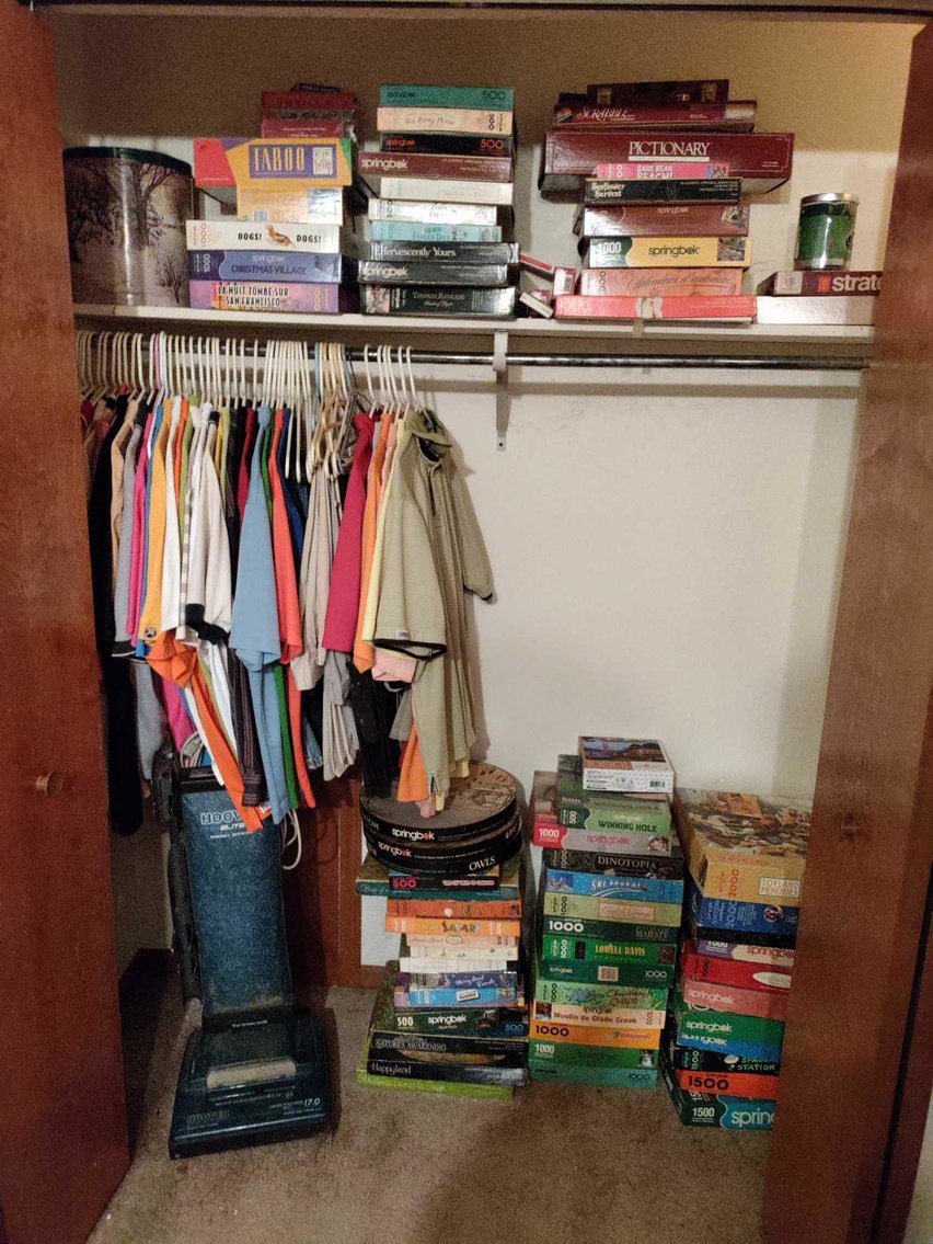 Image for Hand Tools, Clocks, Kitchen Items, Calipers, Decor, Exercise Equipment, Furniture, Power Tools, Lawn Mower, Ladders - Online Estate Auction