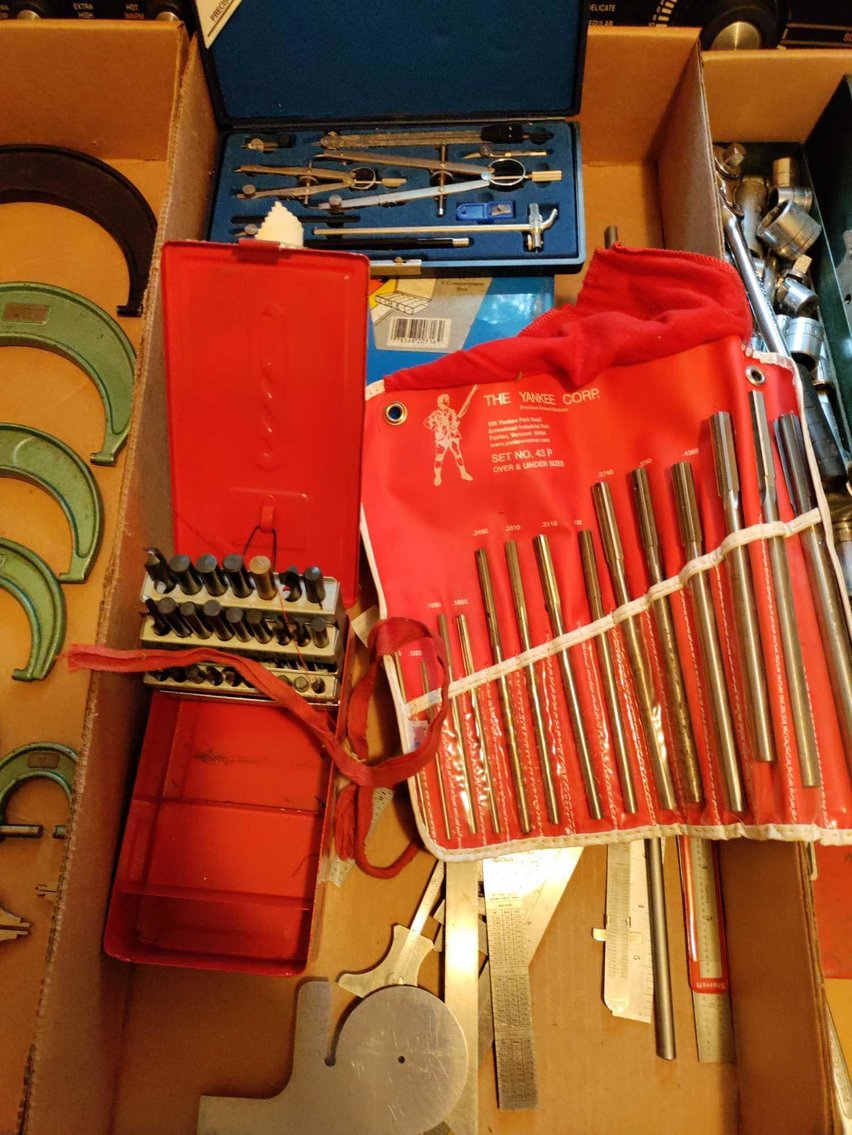 Image for Hand Tools, Clocks, Kitchen Items, Calipers, Decor, Exercise Equipment, Furniture, Power Tools, Lawn Mower, Ladders - Online Estate Auction