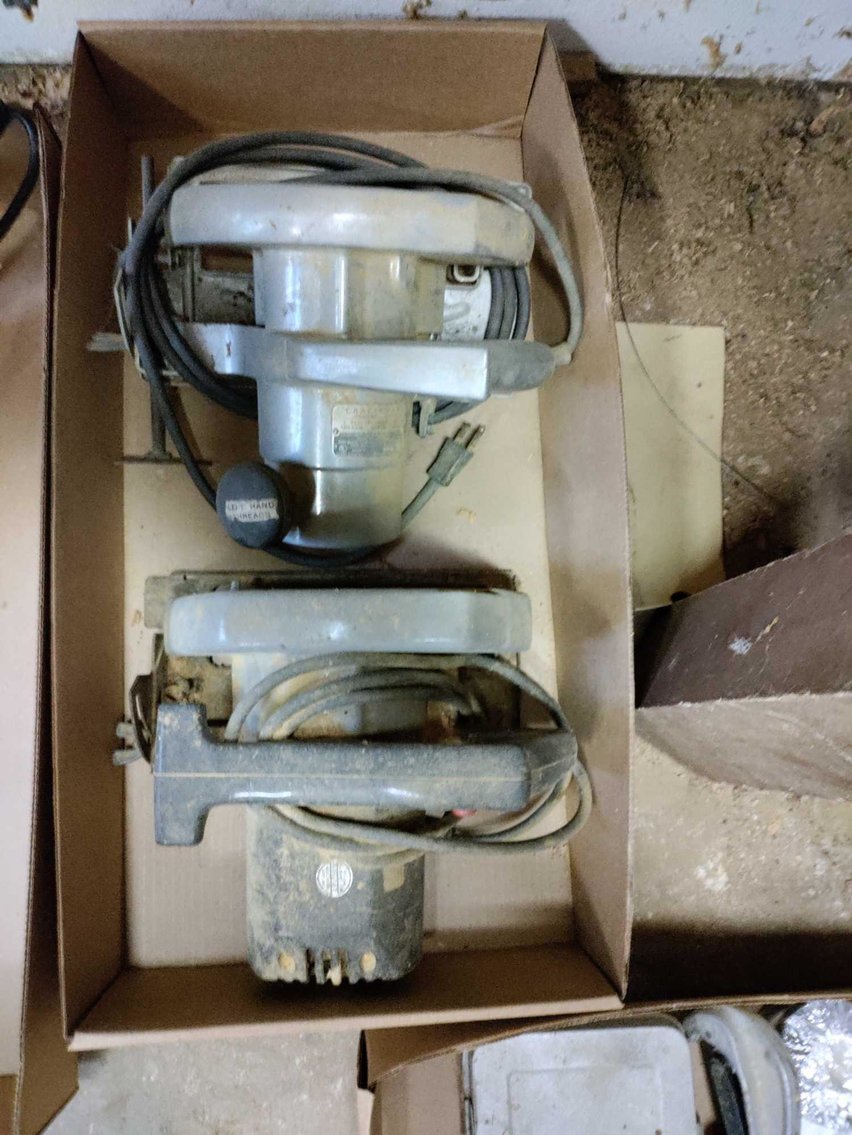 Image for Hand Tools, Clocks, Kitchen Items, Calipers, Decor, Exercise Equipment, Furniture, Power Tools, Lawn Mower, Ladders - Online Estate Auction