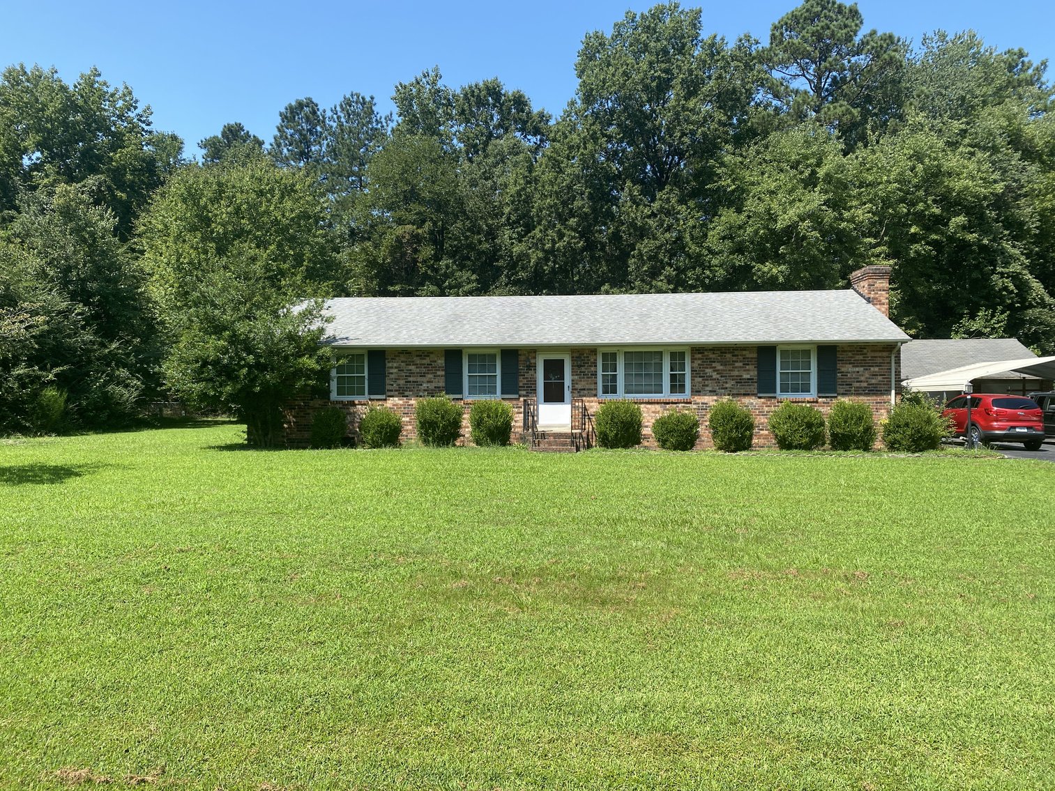 4 BR/2 BA Brick Rancher 0.7789 AC Lot Highland Springs 512