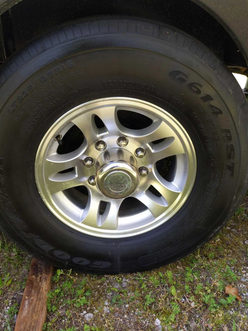 Image for Luxury 38' Jayco Pinnacle 5th Wheel