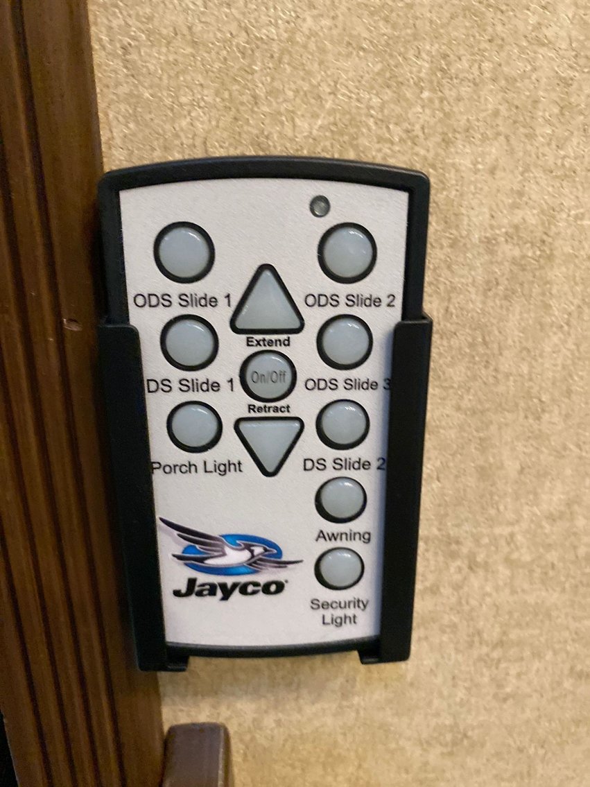 Image for Luxury 38' Jayco Pinnacle 5th Wheel