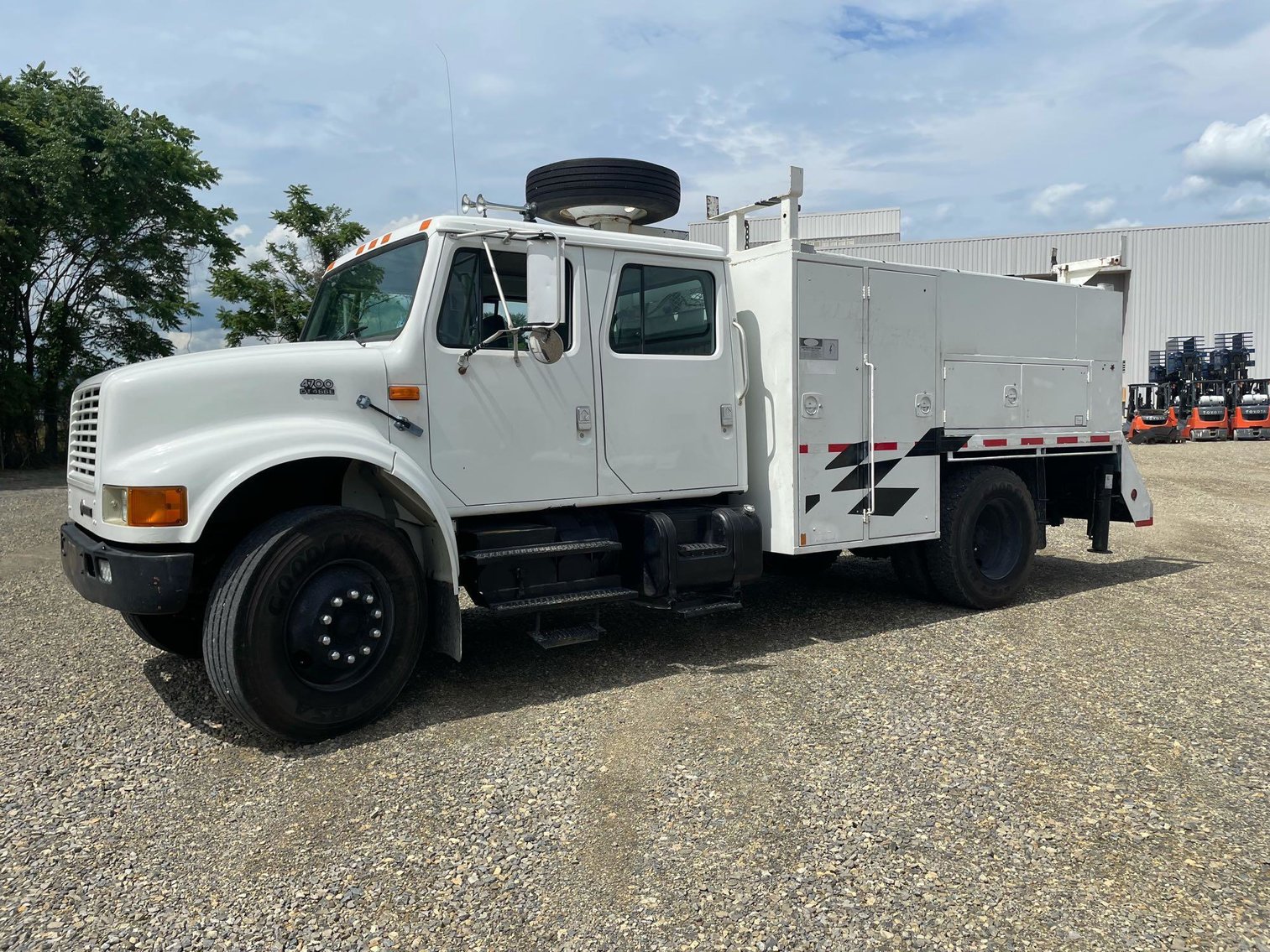 Construction Equipment & Truck Auction Trucks, Trailers, Dozers