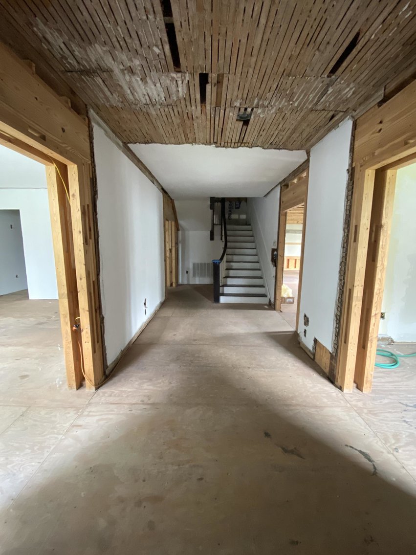 Image for SOLD $220,000 - 9,000+/- Sq Ft Classic Style Home in South Hills