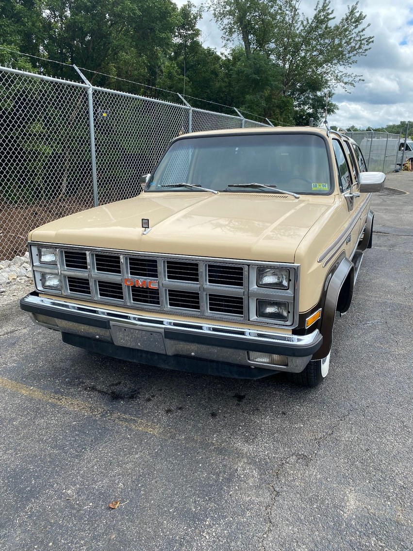 Image for 1982 GMC Suburban Sierra 1500 Diesel 6.2 Litre Limited Edition One Owner Garage Kept Immaculate Condition- Sells to the Highest Bidder!