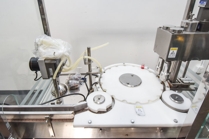 Image for ***SOLD*** MJK0649 Dual Head Liquid Filling/ Capping Machine with Vibratory Cap Feeder and Mixing Tank