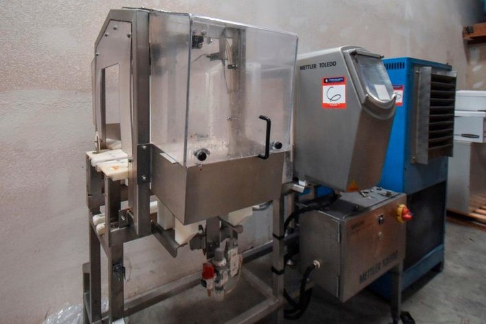 Image for ***SOLD***MJK0669 Mettler Toledo Metal Detector System for Food And Beverage Producers