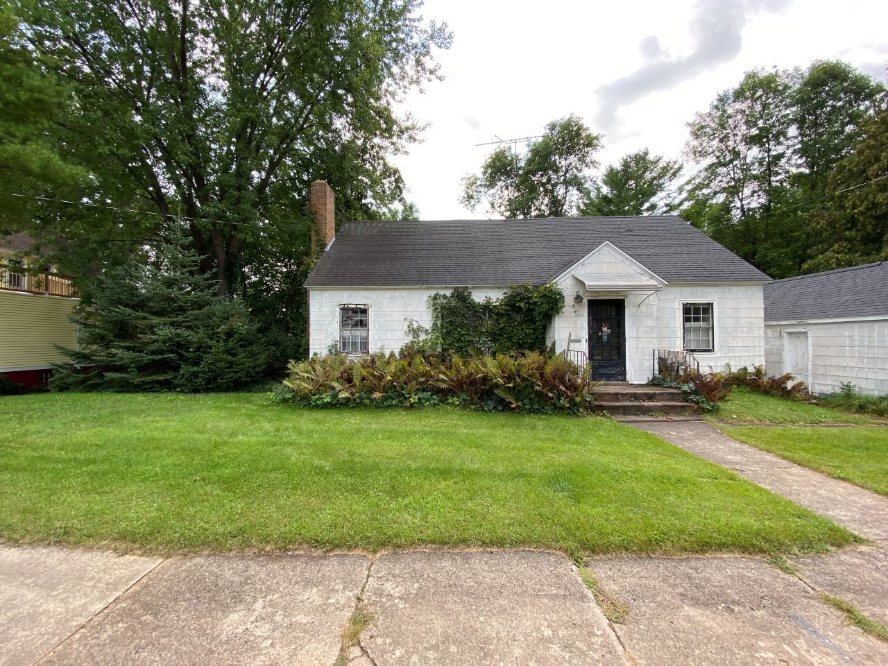 Image for Larson Real Estate Auction